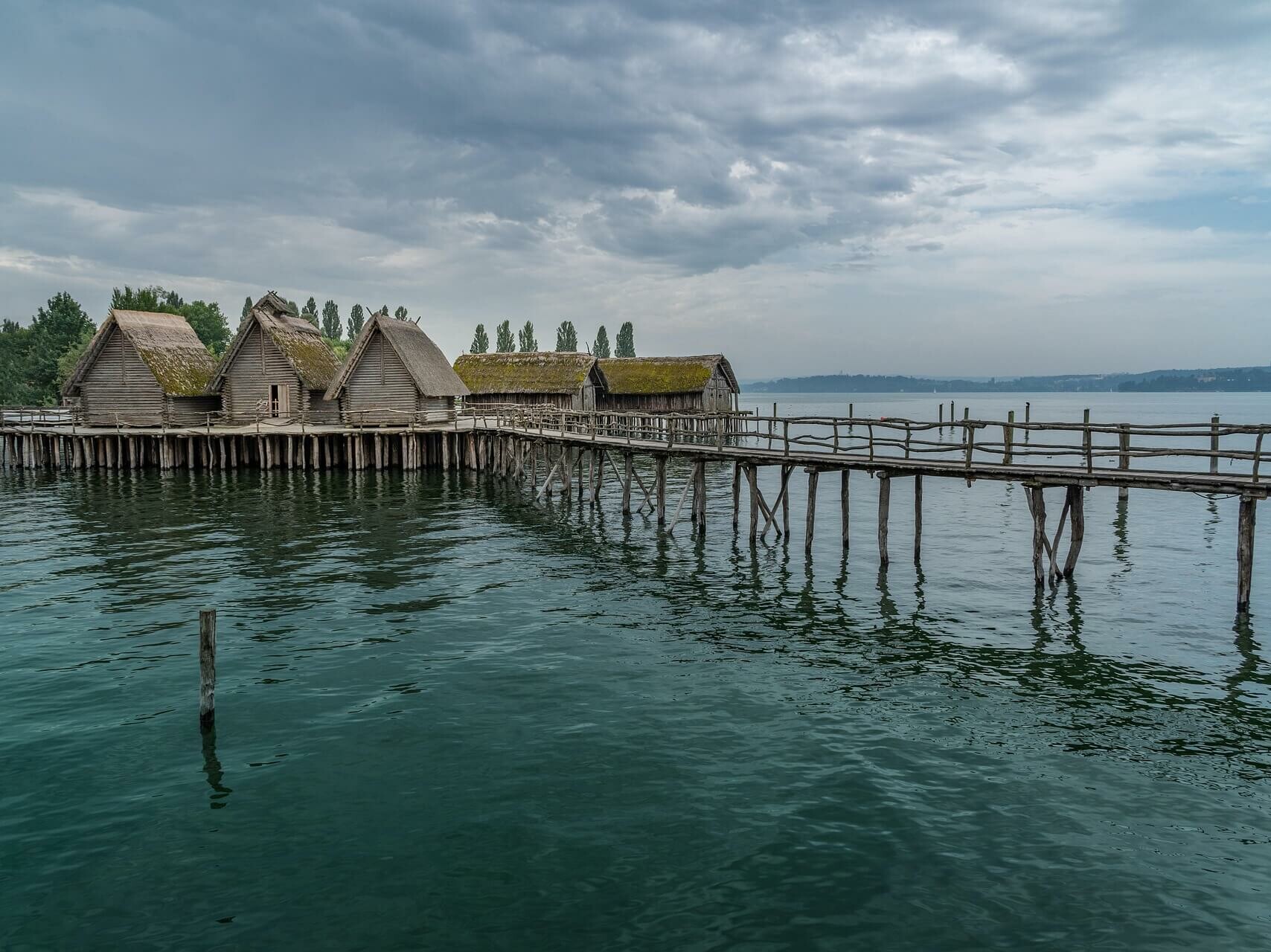 Blick auf Pfahlbaumuseum Bodensee